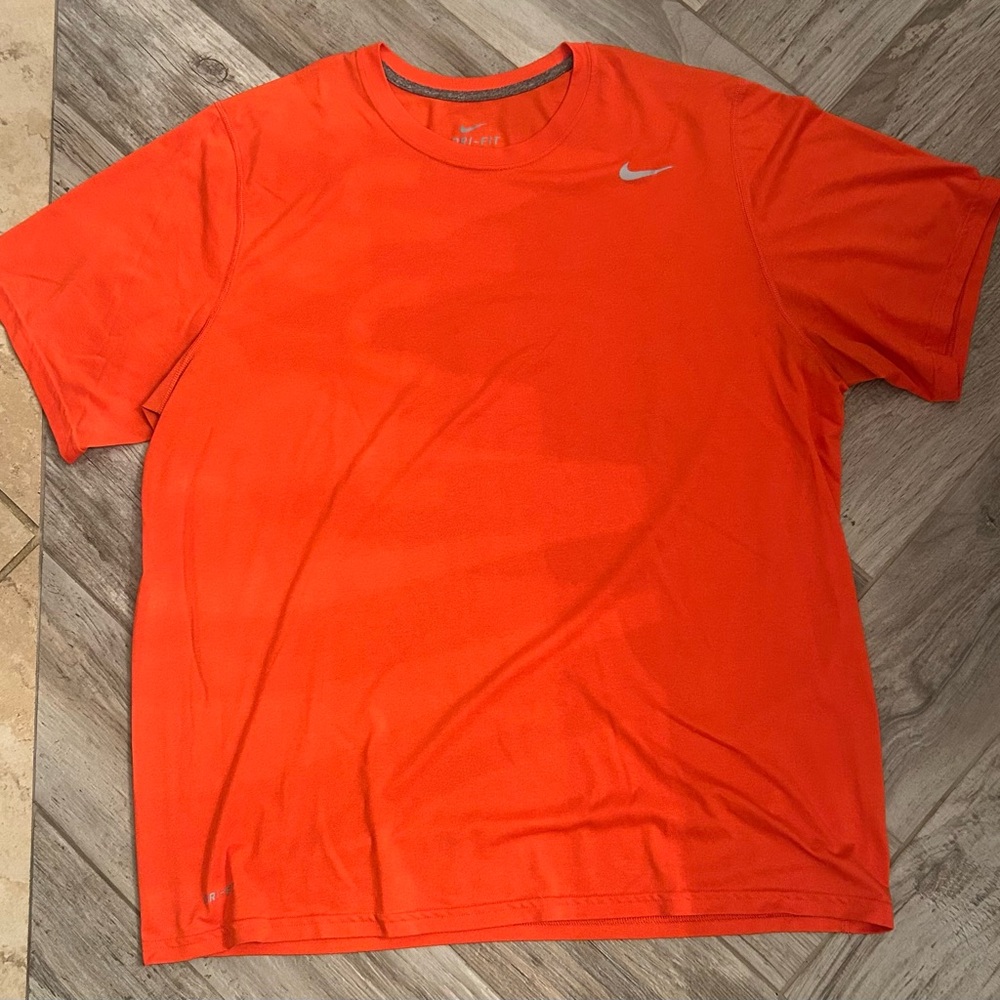 Men's xxl Nike dri fit shirt orange